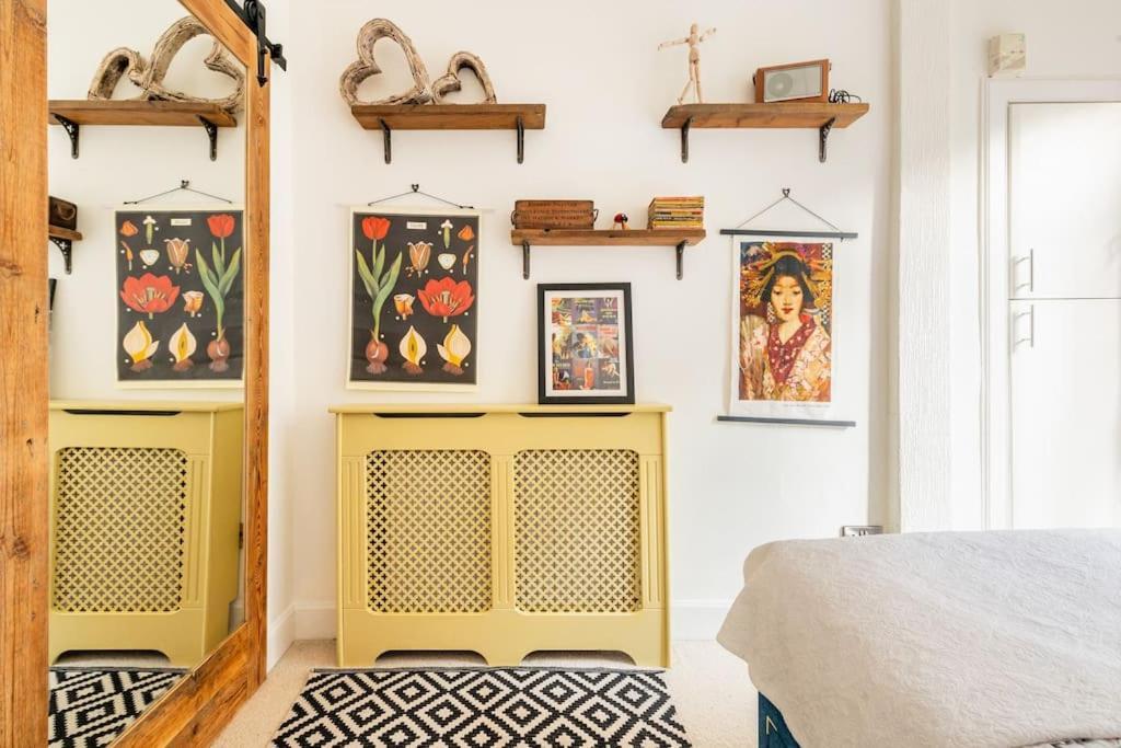 Holyrood Park: Lush & Arty 2 Double Bed Flat Lägenhet Edinburg Exteriör bild