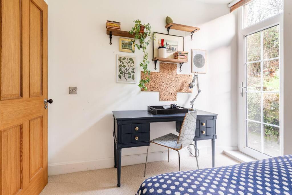 Holyrood Park: Lush & Arty 2 Double Bed Flat Lägenhet Edinburg Exteriör bild