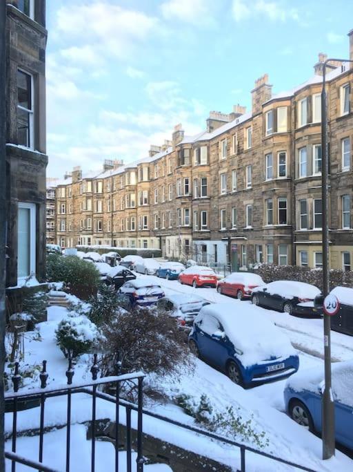 Holyrood Park: Lush & Arty 2 Double Bed Flat Lägenhet Edinburg Exteriör bild