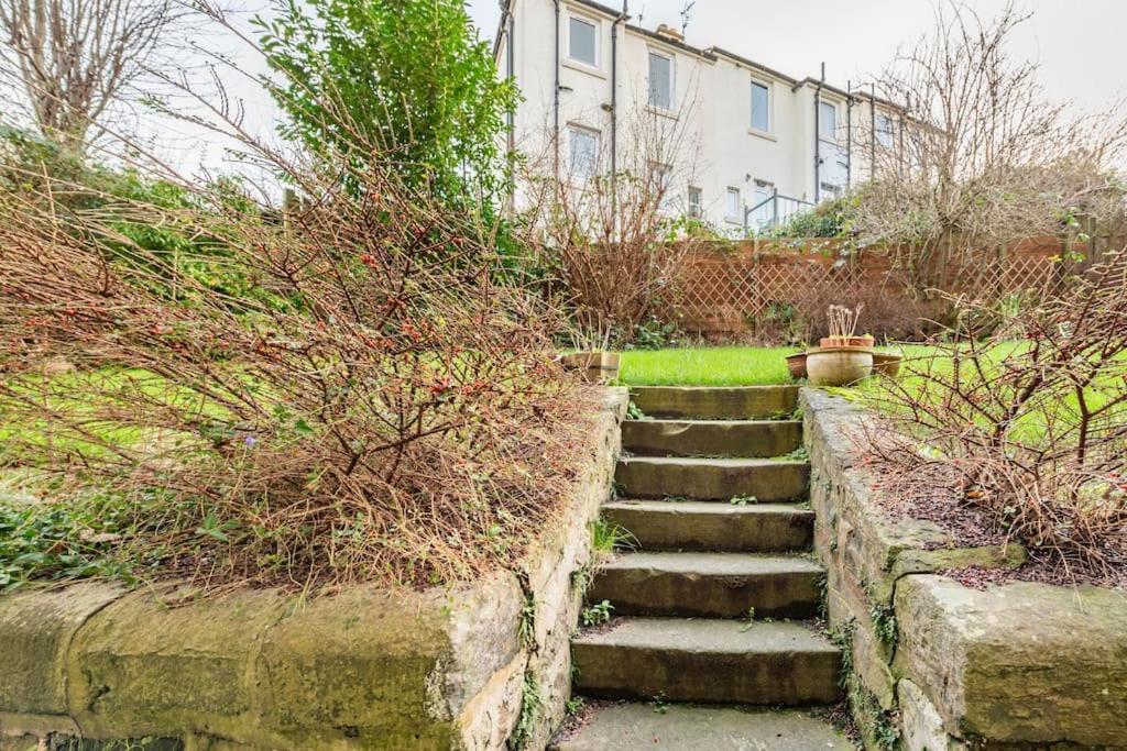 Holyrood Park: Lush & Arty 2 Double Bed Flat Lägenhet Edinburg Exteriör bild