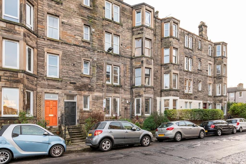 Holyrood Park: Lush & Arty 2 Double Bed Flat Lägenhet Edinburg Exteriör bild
