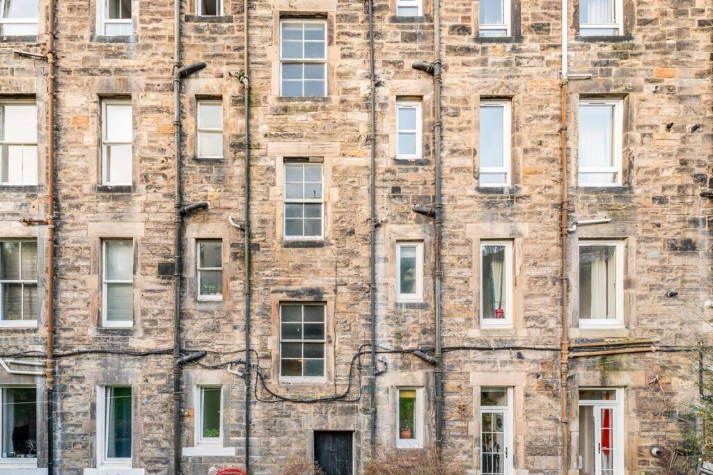 Holyrood Park: Lush & Arty 2 Double Bed Flat Lägenhet Edinburg Exteriör bild